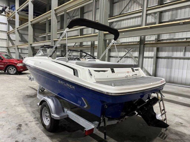 2025 Bayliner VR4 US-BLBX3242D525 [photo 7]